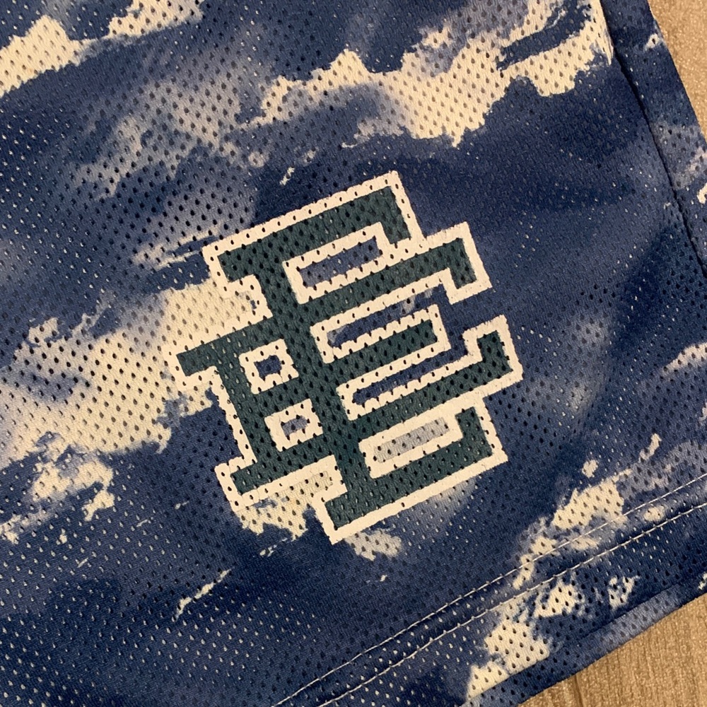 Classic Basic Ee Eric Emanuel Blue And White Clou… - image 3